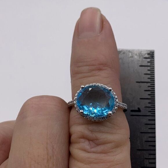 NWOT, fashion jewellery, rhodium plated, AAA CZ topaz, sky blue, sz 7, gorgeous! - Picture 6 of 8